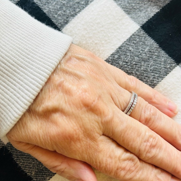 Half Eternity Band - Picture 2 of 3